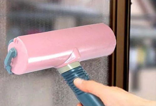 多功能紗窗清潔刷 自動吸灰、免水洗，讓清潔更輕松